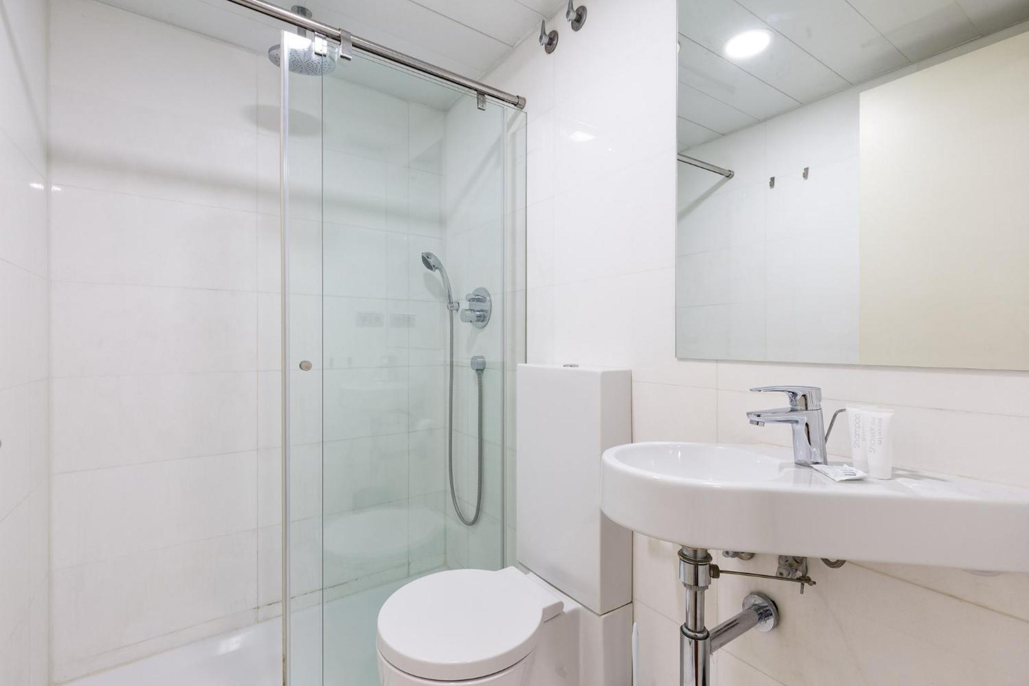 Ola Living Plaza Catalunya Apartment